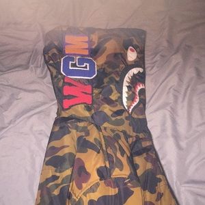 Size S/M Bape coat. Fits unisex for women also.